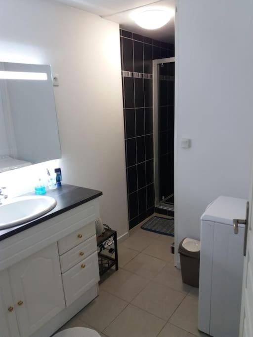 Holiday home Maison Avec Jardin A Les Bains